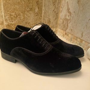 Velvet dress shoes